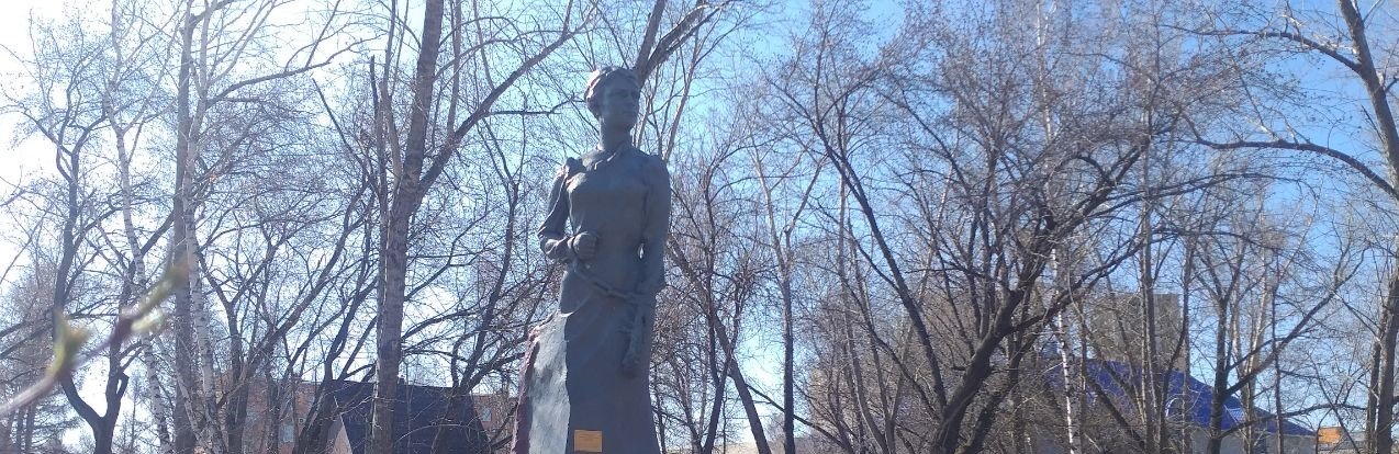 Секрет памятника Насте Прокофичевой, который она хранит 56 лет